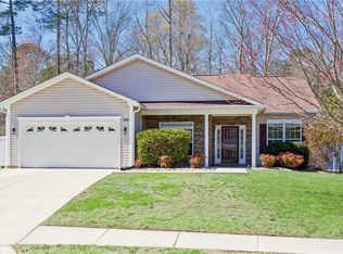 100 Seasons Walk Ct, Yorktown, VA 23690