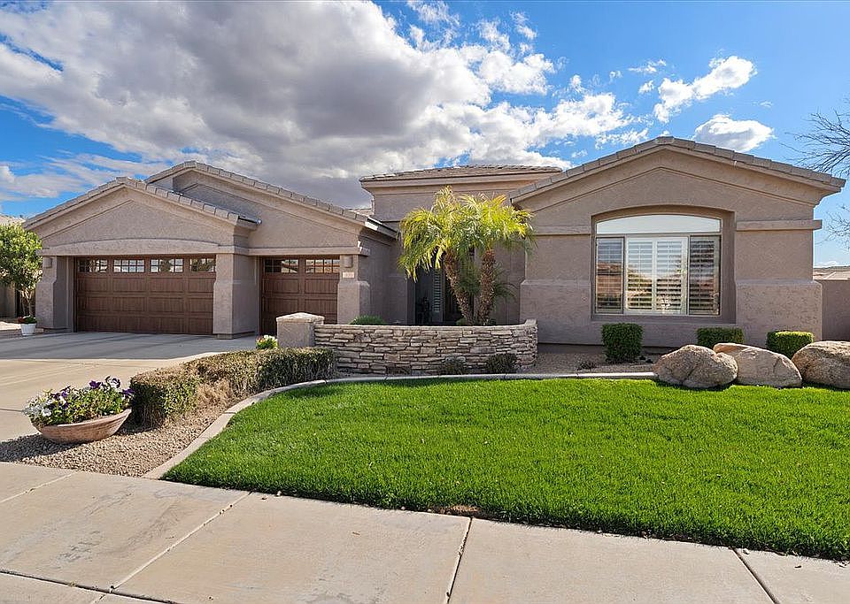 1st image of 439 E Canyon Creek Ct