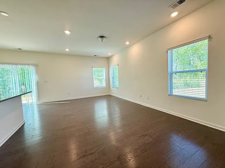347 Willowsford Dr — Photo 11