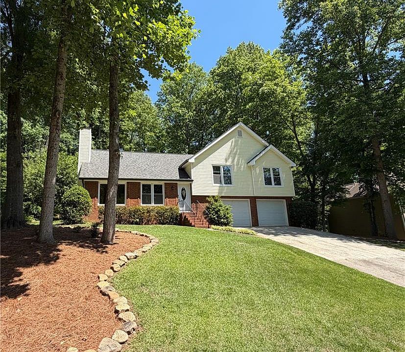 1st image of 4465 Sagebrush Dr NW
