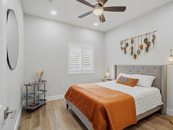 5th image of 2022 E River Rd Unit 102