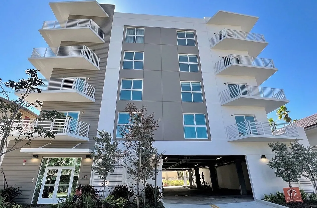 2 bed, 1170 sqft, $2,950 — Photo 3