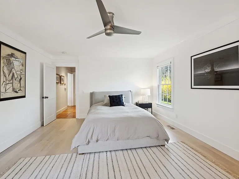 8 Barker Ln — Photo 21