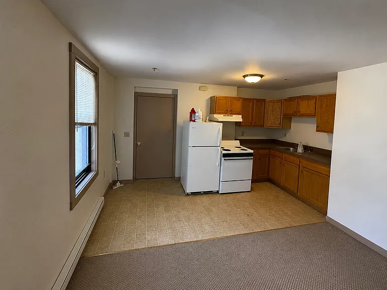 279 Main St #8 — Photo 1