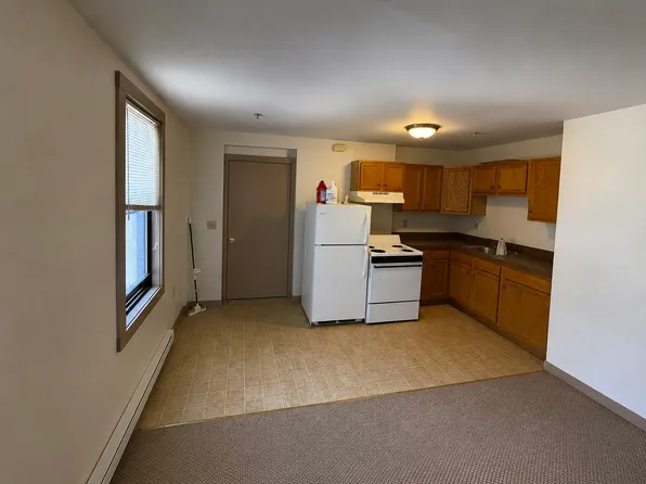 279 Main St #8, Winsted, CT 06098