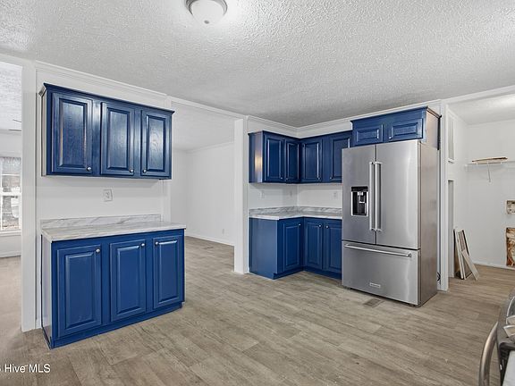 3rd image of 456 Lanier Avenue