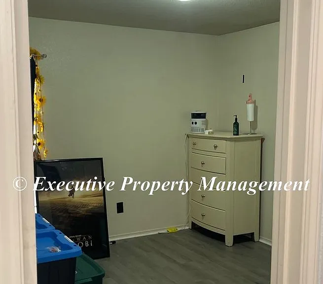 208 Mesquite Cir — Photo 9
