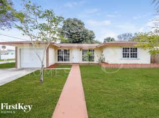 212 SE 8th Ter, Deerfield Beach, FL 33441