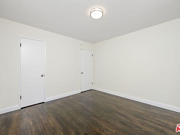 3rd image of 2007 E Villa St #2007C