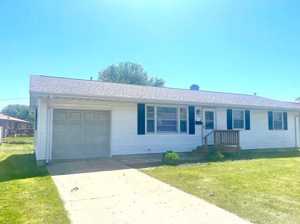 2145 Meadow Lawn Ln, Peru, IL 61354