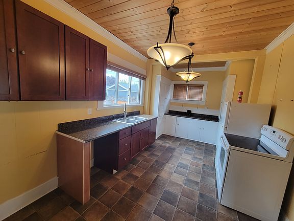 Downstairs Kitchen