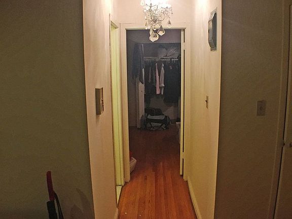 4th image of 35 W 96th St APT 3C