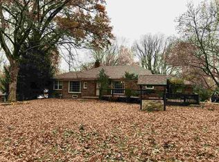 4233 Hulman St, Terre Haute, IN 47803