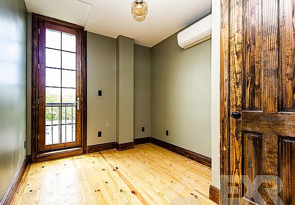 2nd image of 30 Newell St #4
