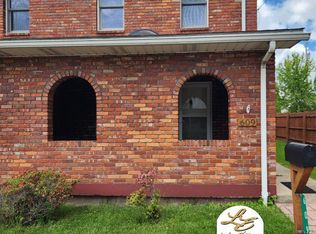 609 Front St, Mount Pleasant, PA 15666