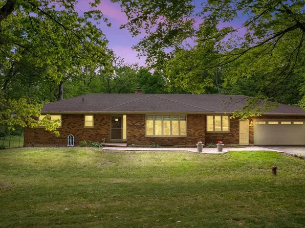 7417 N Hill Rd, Marengo, IL 60152