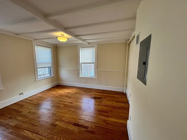 12 Centennial Pl #2 — Photo 3
