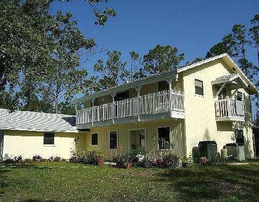 7 bedroom 2.5 bath 1.25 acre