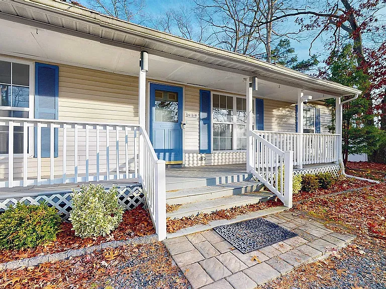 450 Redwood Ave — Photo 21