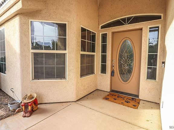 5th image of 1765 E South Drive
