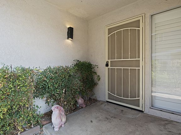 3rd image of 3769 Live Oak Dr