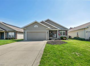325 Longfellow St, Elyria, OH 44035