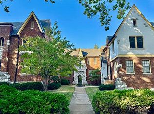 7561 York Dr APT 2S, Saint Louis, MO 63105