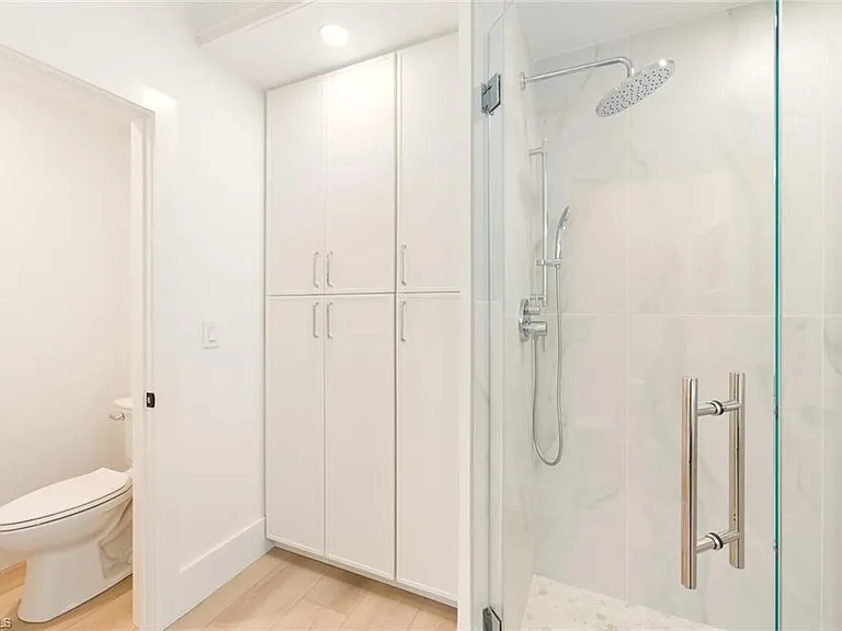 2396 Ravenna Blvd #102 — Photo 12
