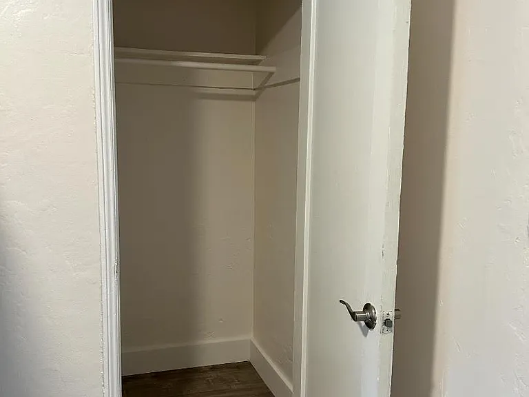Unit Photo