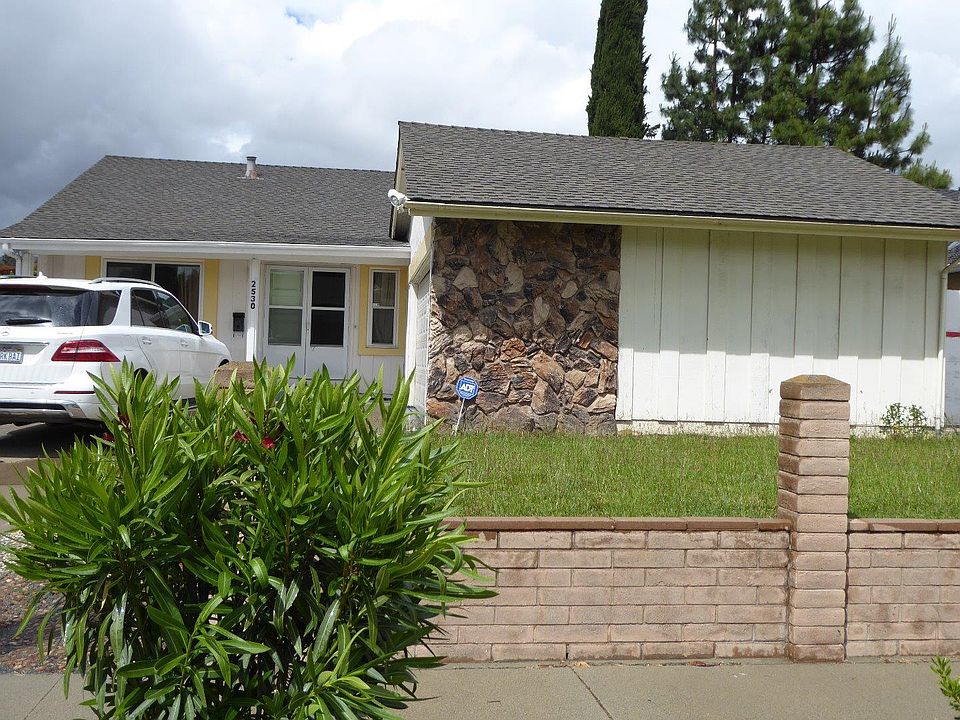 1st image of 2530 Sugarplum Dr
