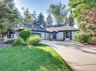 5909 S Gilpin Ct, Centennial, CO 80121