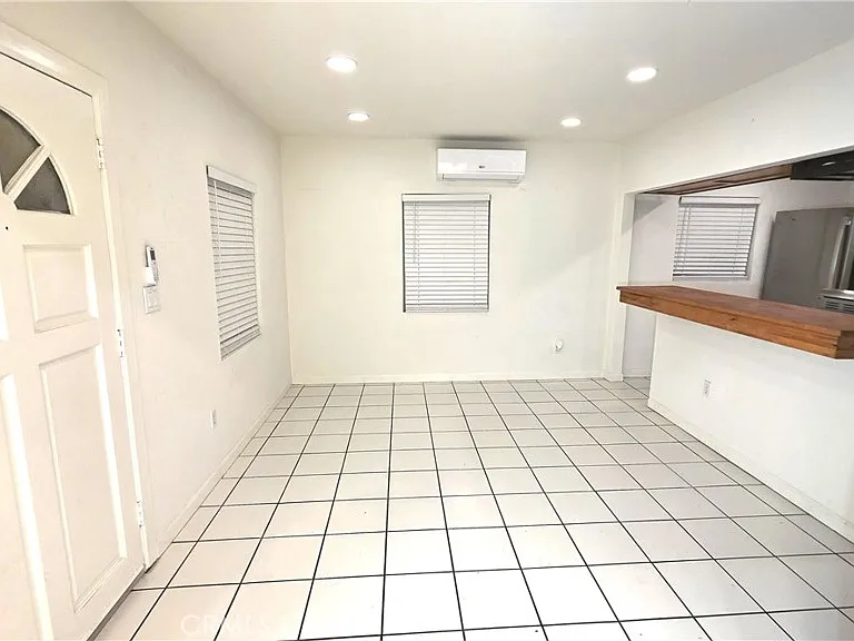 2820 7th Ave #2820 — Photo 13