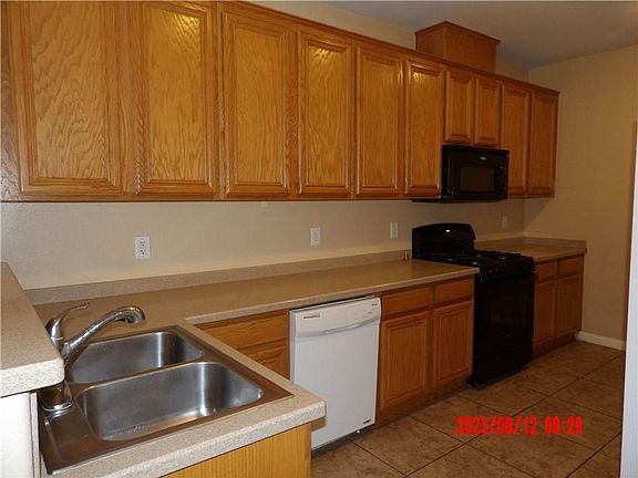 5th image of 9344 Vista Waters Ln