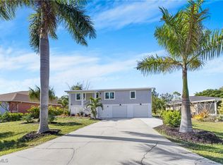 10697 Holly Rd, Bokeelia, FL 33922