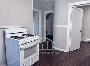 24 Pollard St UNIT 1, Lowell, MA 01852