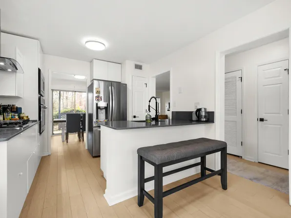 1242 Weatherstone Dr NE, Atlanta, GA 30324