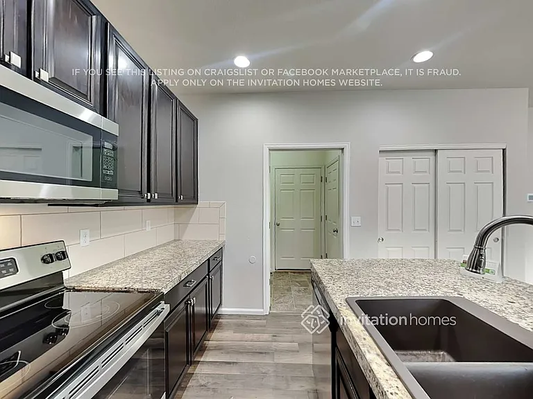 5535 Liverpool St — Photo 10