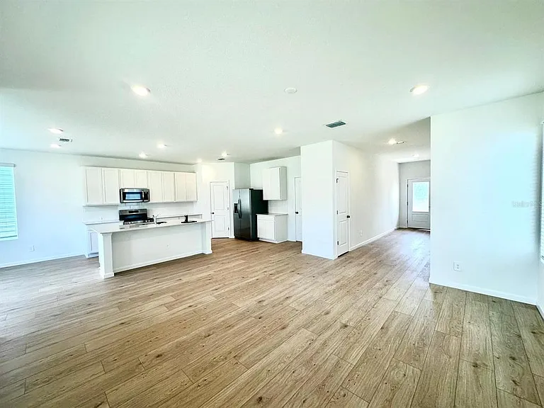 3129 Brookhollow Way — Photo 8