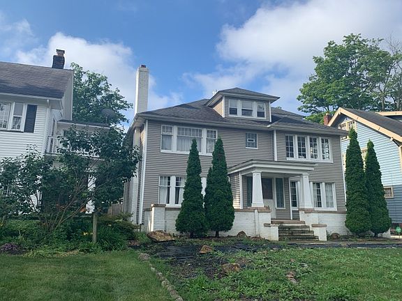 3rd image of 13028 Cedar Rd