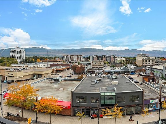 3rd image of 1488 Bertram St