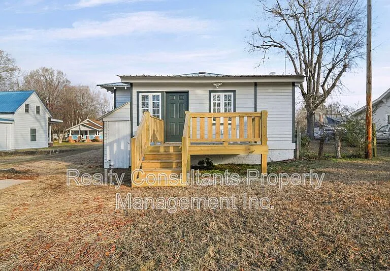 1703 Lowder St — Photo 32