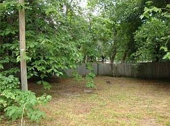 2nd image of 4014 N 39th St