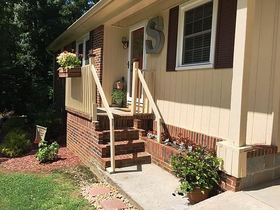 2nd image of 463 Southside Dr
