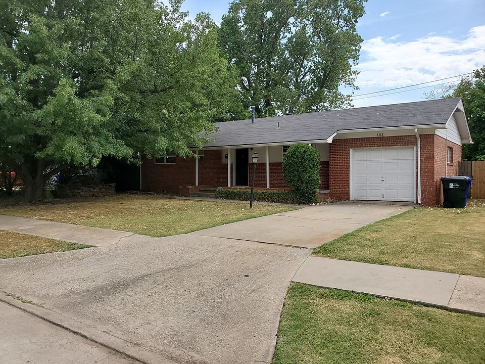 1st image of 808 Woods Ave