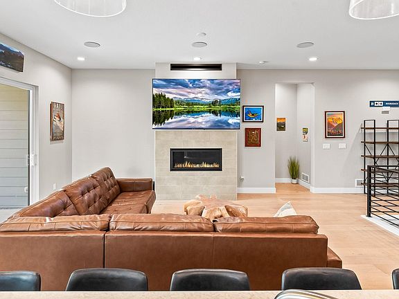 3rd image of 1869 Blossom Grove Dr