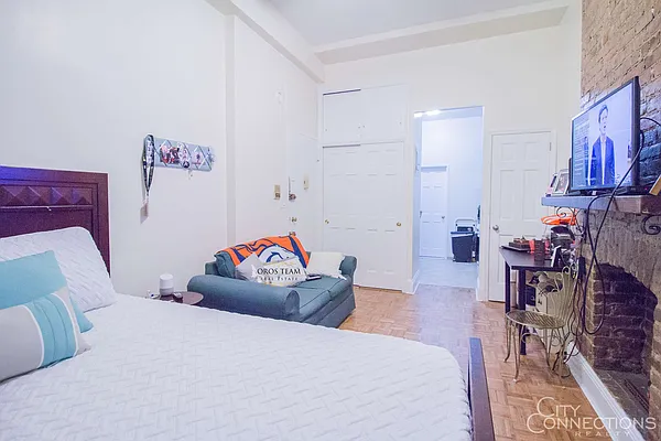 Rented by City Connections Realty | media 13