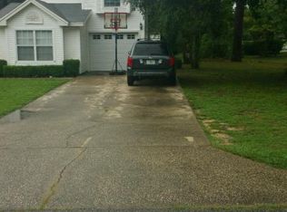 73 7th St, Shalimar, FL 32579