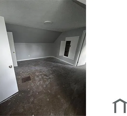 14205 Sylvia Ave — Photo 4