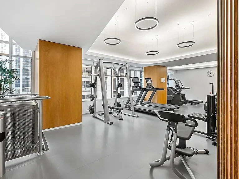 15 W 53rd St #18F — Photo 11