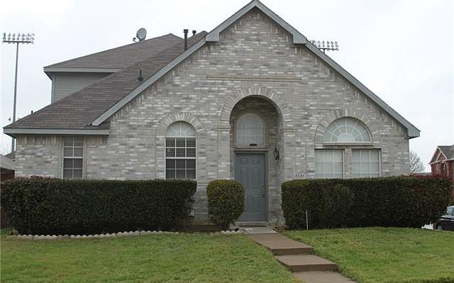 1st image of 3161 Irvine Dr